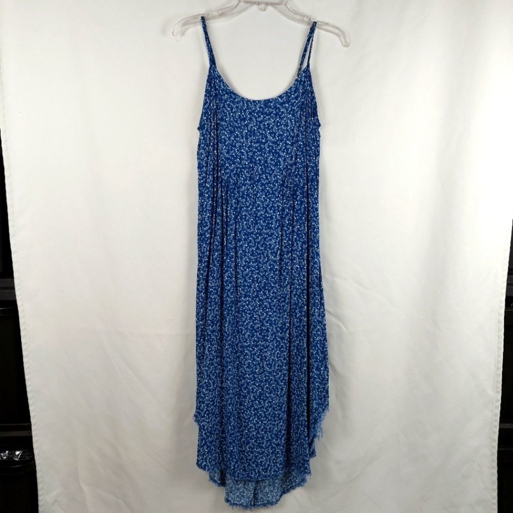 🔥3/$15 UNIVERSAL THREAD BLUE AND WHITE DRESS WITH FRAYED BOTTOM SIZE MEDIUM
